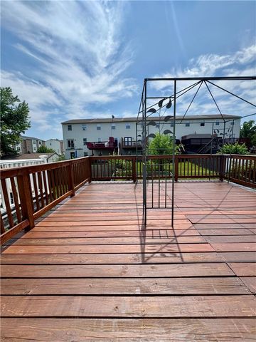 324 W 2nd Street, Alburtis Boro, PA 18011