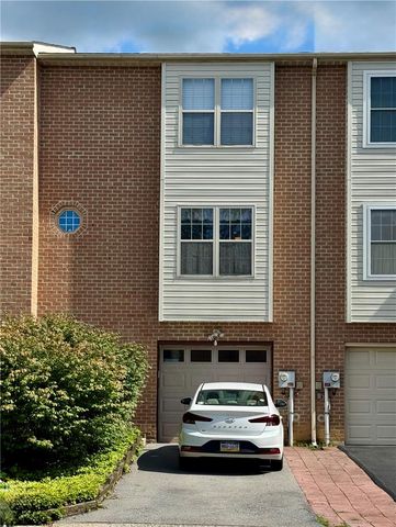 324 W 2nd Street, Alburtis Boro, PA 18011