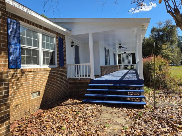 4934 North Rd Road, Orangeburg, SC 29118