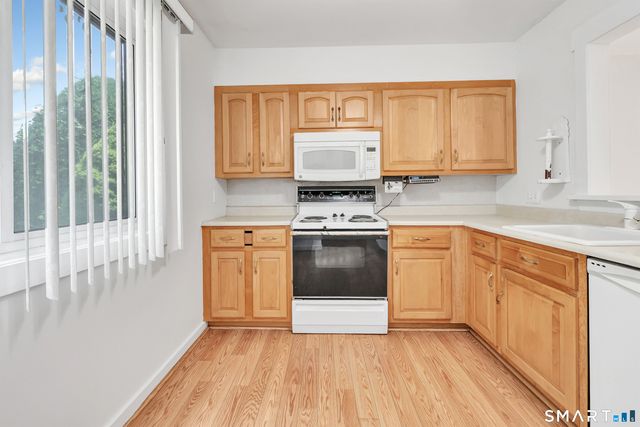 621 Onondaga Lane B, Stratford, CT 06614