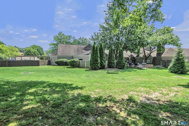 621 Onondaga Lane B, Stratford, CT 06614