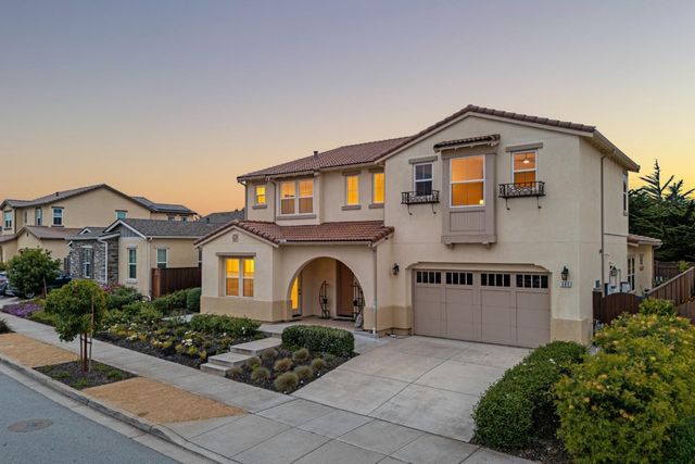 600 Bluffs Drive, Marina, CA 93933