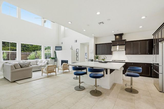 600 Bluffs Drive, Marina, CA 93933