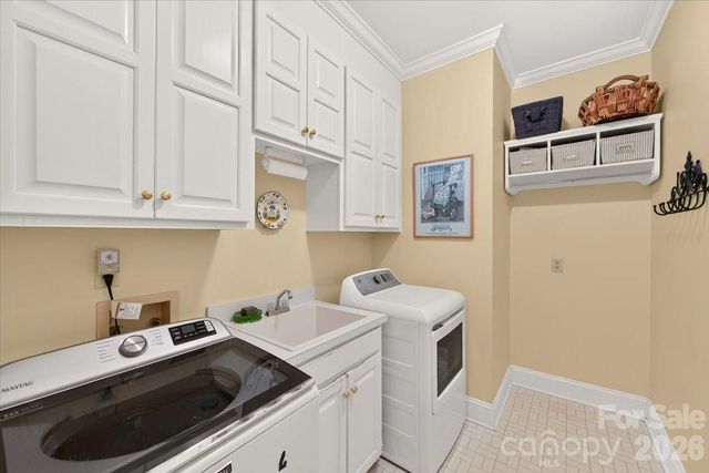 3601 Castellaine Drive, Charlotte, NC 28226