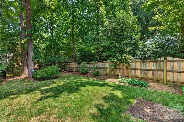 3601 Castellaine Drive, Charlotte, NC 28226