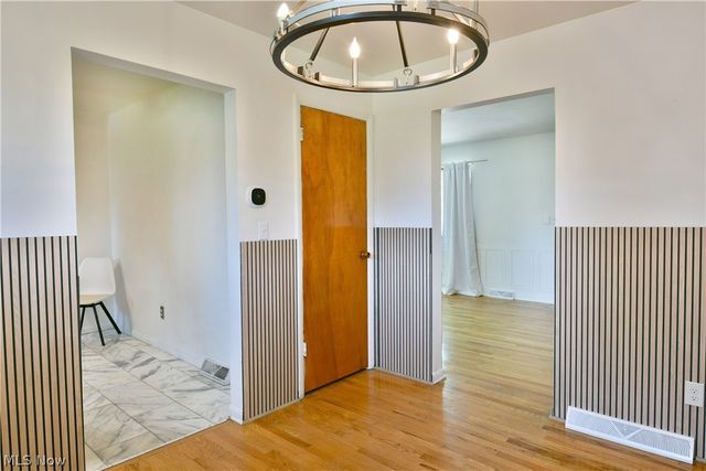 3046 Lynwood Drive NW, Warren, OH 44485