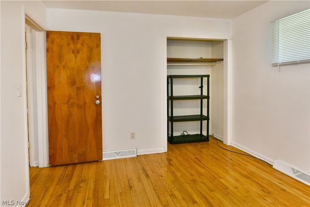 3046 Lynwood Drive NW, Warren, OH 44485