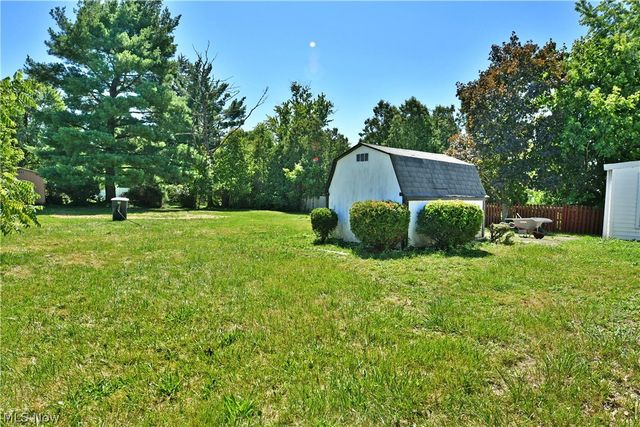 3046 Lynwood Drive NW, Warren, OH 44485