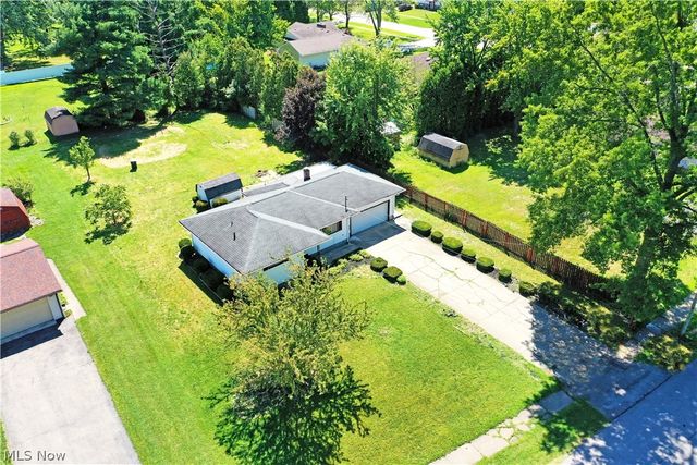 3046 Lynwood Drive NW, Warren, OH 44485