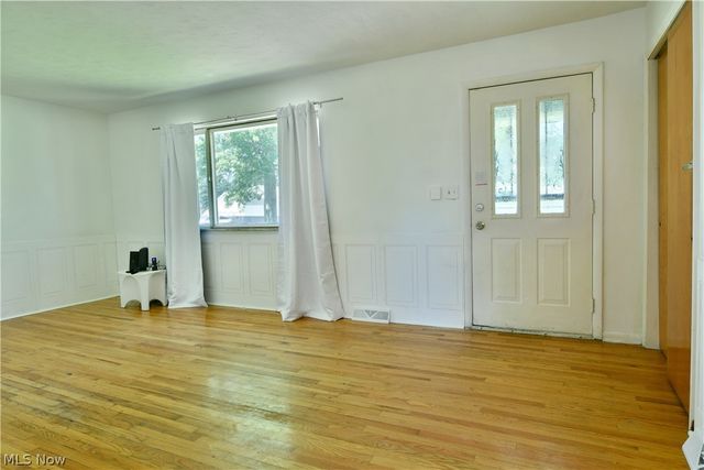 3046 Lynwood Drive NW, Warren, OH 44485