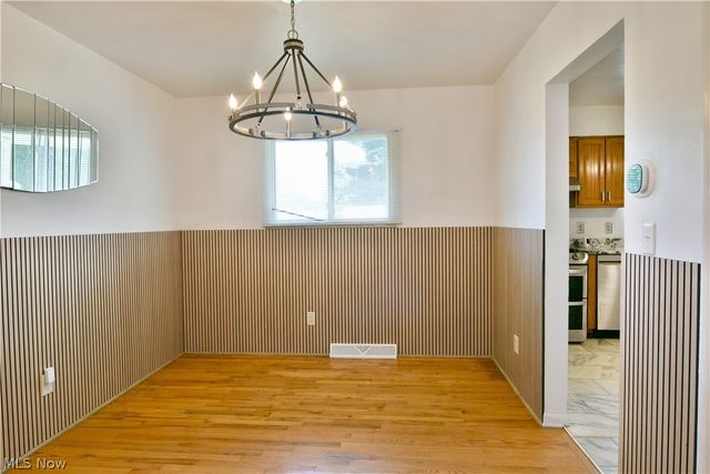 3046 Lynwood Drive NW, Warren, OH 44485