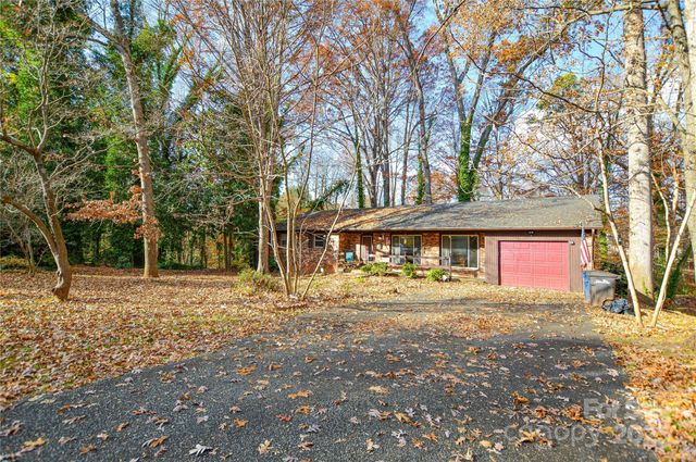 1405 Forest Park Drive 1, Statesville, NC 28677