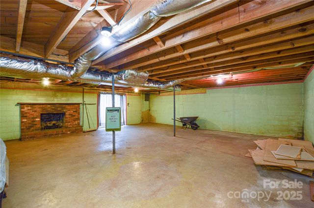 1405 Forest Park Drive 1, Statesville, NC 28677