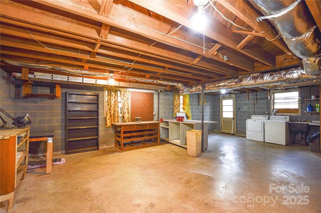 1405 Forest Park Drive 1, Statesville, NC 28677