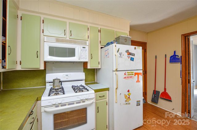 1405 Forest Park Drive 1, Statesville, NC 28677