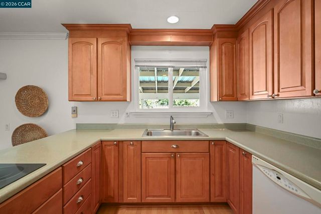 823 Savannah Cir, Walnut Creek, CA 94598