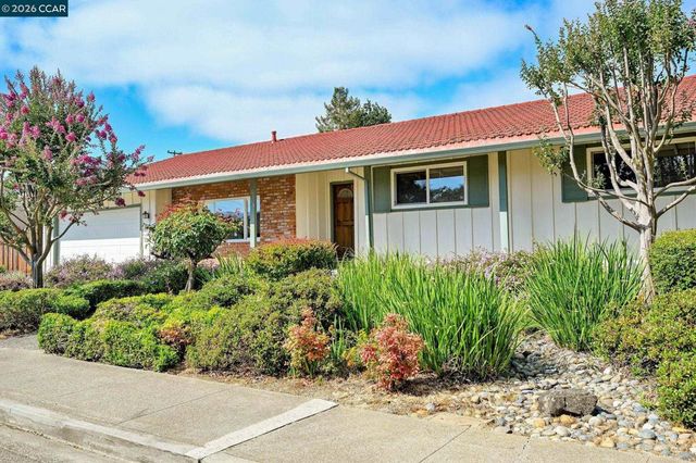 823 Savannah Cir, Walnut Creek, CA 94598