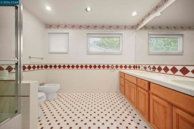 823 Savannah Cir, Walnut Creek, CA 94598