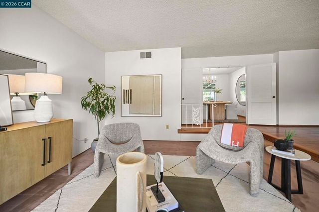 823 Savannah Cir, Walnut Creek, CA 94598