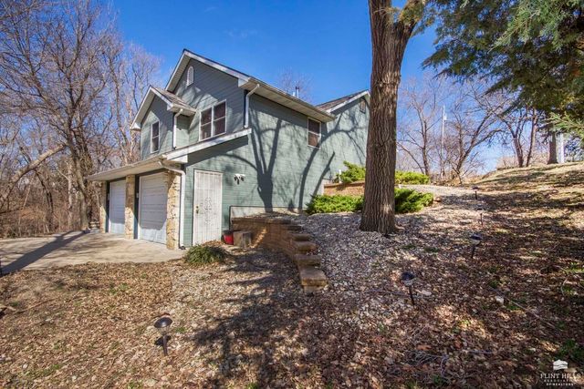 404 Juniper Street, Wakefield, KS 67487