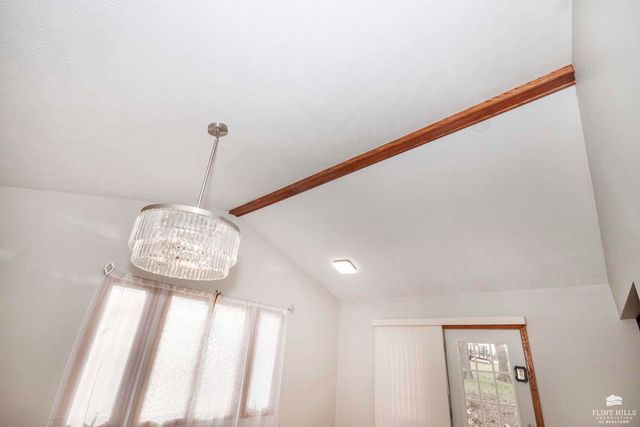 404 Juniper Street, Wakefield, KS 67487