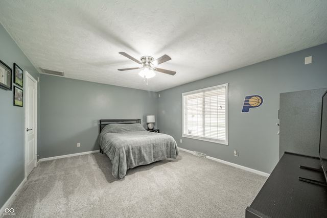 6278 S Cabriolet Way, Pendleton, IN 46064