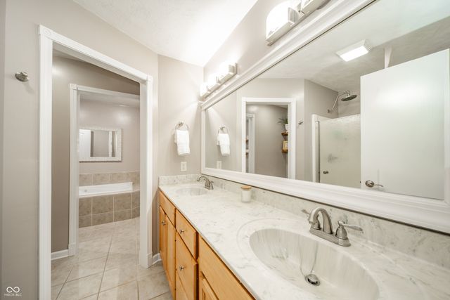 6278 S Cabriolet Way, Pendleton, IN 46064