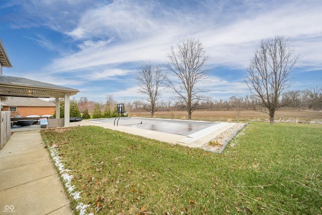 6278 S Cabriolet Way, Pendleton, IN 46064