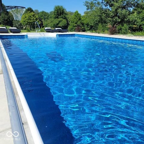 6278 S Cabriolet Way, Pendleton, IN 46064