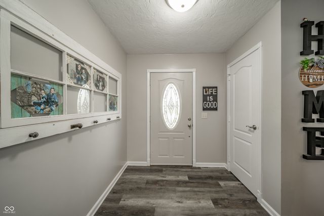 6278 S Cabriolet Way, Pendleton, IN 46064