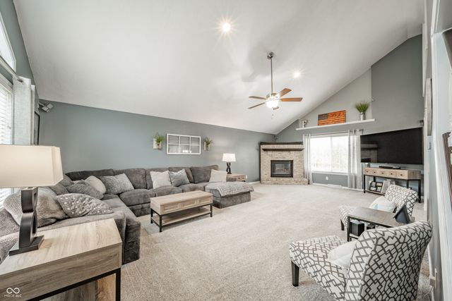 6278 S Cabriolet Way, Pendleton, IN 46064