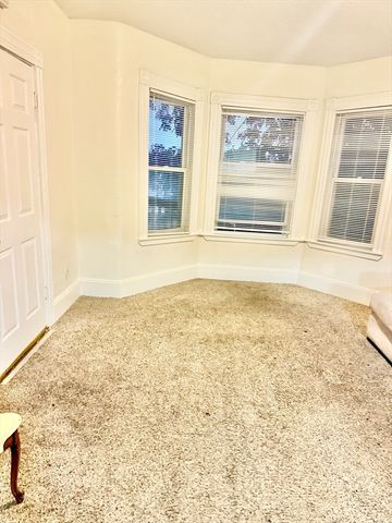 23 Echo Grove 2, Lynn, MA 01905