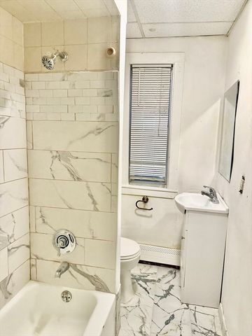 23 Echo Grove 2, Lynn, MA 01905