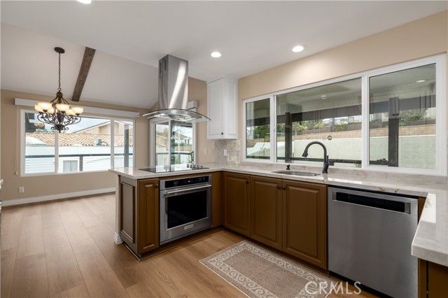 29096 Old Wrangler Road, Canyon Lake, CA 92587