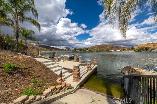 29096 Old Wrangler Road, Canyon Lake, CA 92587