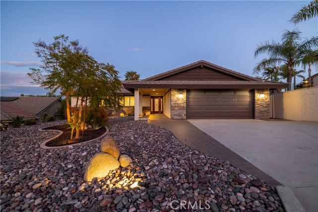 29096 Old Wrangler Road, Canyon Lake, CA 92587