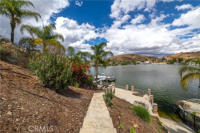 29096 Old Wrangler Road, Canyon Lake, CA 92587