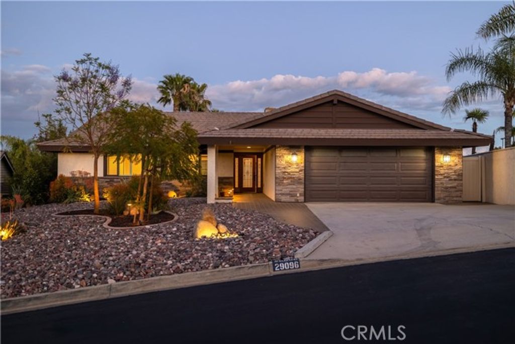 29096 Old Wrangler Road, Canyon Lake, CA 92587