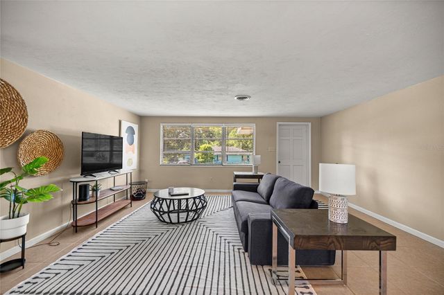 20131 SW 83RD STREET, Dunnellon, FL 34431