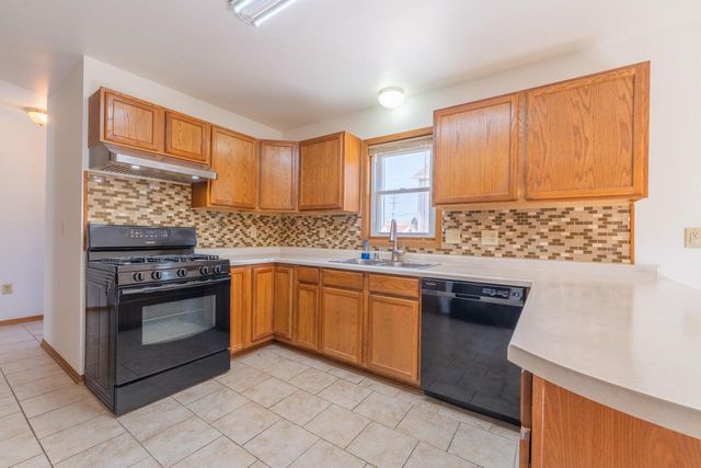 1021 S 98th STREET, West Allis, WI 53214