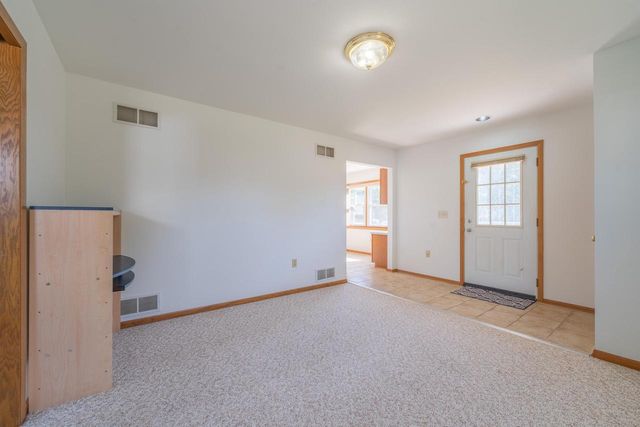 1021 S 98th STREET, West Allis, WI 53214