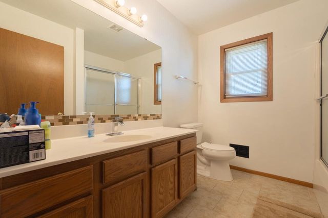 1021 S 98th STREET, West Allis, WI 53214