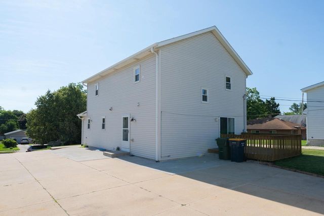 1021 S 98th STREET, West Allis, WI 53214