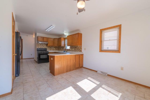 1021 S 98th STREET, West Allis, WI 53214