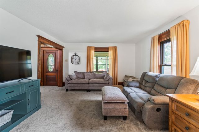 315 S Pine Street, Zearing, IA 50278