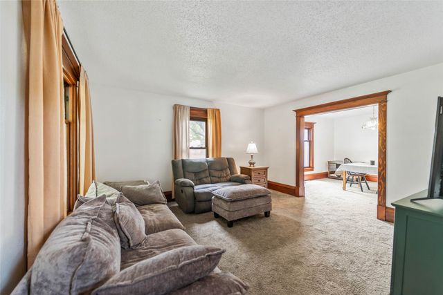 315 S Pine Street, Zearing, IA 50278
