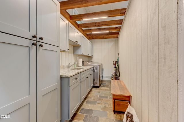 7450 Strader Road, Summerfield, NC 27358