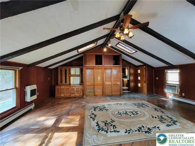 313 East Fireline Road, Parryville Boro, PA 18244