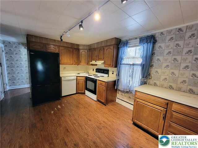 313 East Fireline Road, Parryville Boro, PA 18244