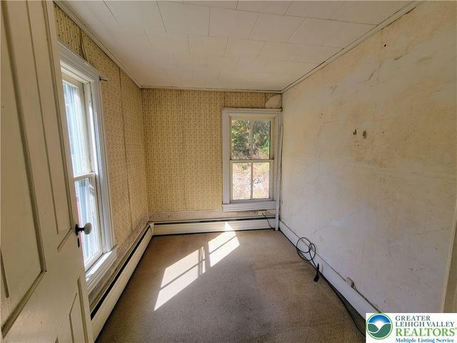 313 East Fireline Road, Parryville Boro, PA 18244